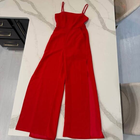 BCBGeneration Strappy Wide Leg Jumpsuit Red Women's 4 Pockets Adjustable Straps - Picture 1 of 10